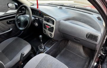 Fiat Palio 1.0 MPi Elx 30 Anos 8v - Foto #7