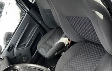 Ford Fiesta 1.0 MPi Personnalité 8v - Foto #2
