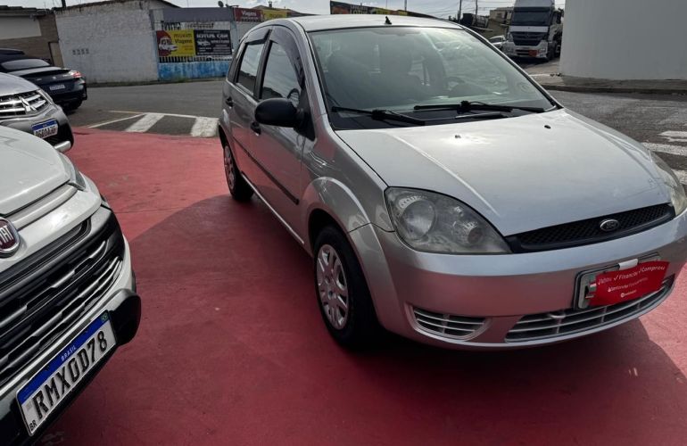 Ford Fiesta 1.0 MPi Personnalité 8v - Foto #6