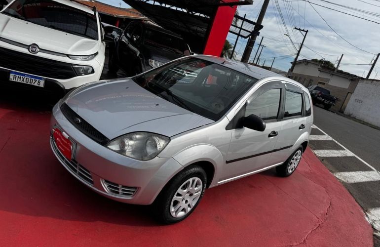 Ford Fiesta 1.0 MPi Personnalité 8v - Foto #7