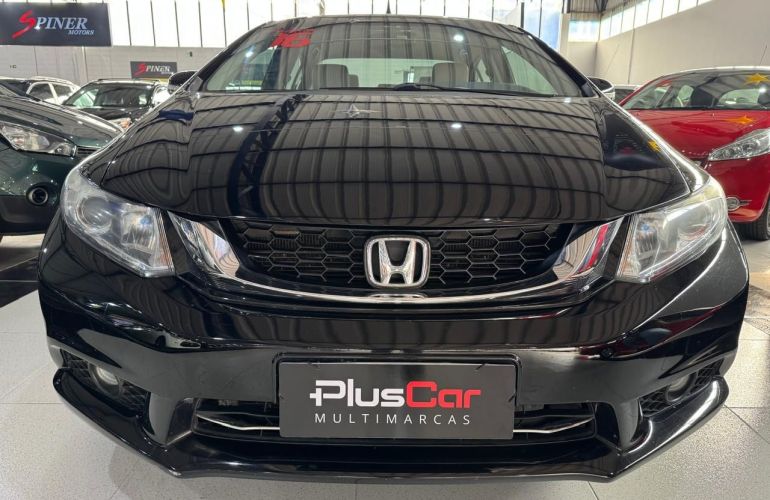 Honda Civic 2.0 LXR 16v - Foto #3
