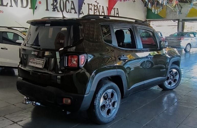 Jeep Renegade 1.8 16V Limited - Foto #7