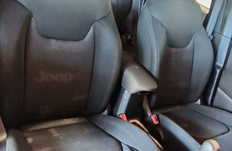 Jeep Renegade 1.8 16V Limited - Foto #10