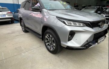 Toyota Hilux Sw4 2.8 D-4d Turbo Diamond 7l 4x4 - Foto #3