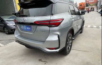Toyota Hilux Sw4 2.8 D-4d Turbo Diamond 7l 4x4 - Foto #8