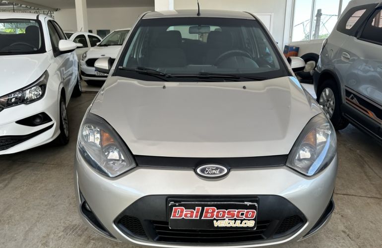 Ford Fiesta Hatch 1.6 (Flex) - Foto #2