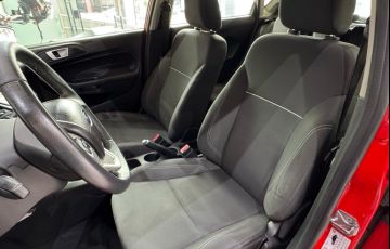 Ford Fiesta 1.6 SE Hatch 16v - Foto #6