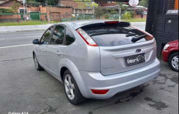 Ford Focus 1.6 8v - Foto #7