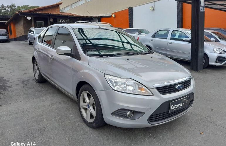 Ford Focus 1.6 8v - Foto #9