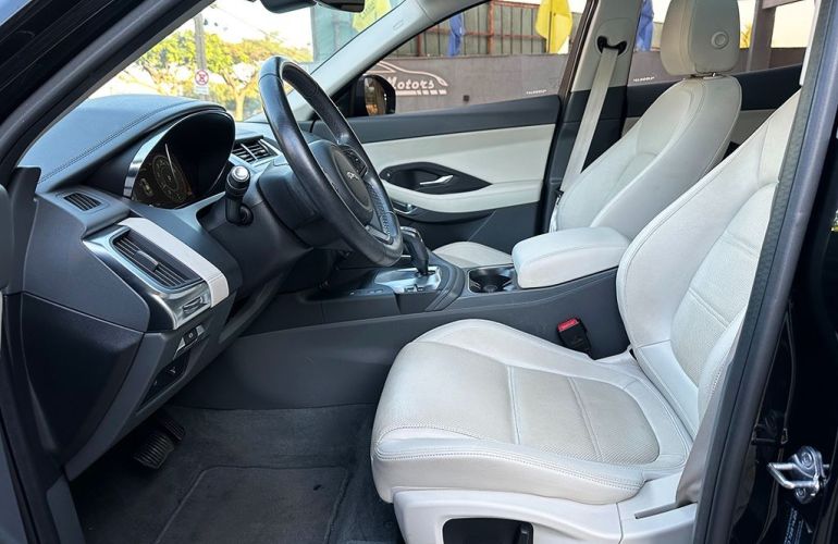 Jaguar E-pace 2.0 16V P250 S Awd - Foto #4