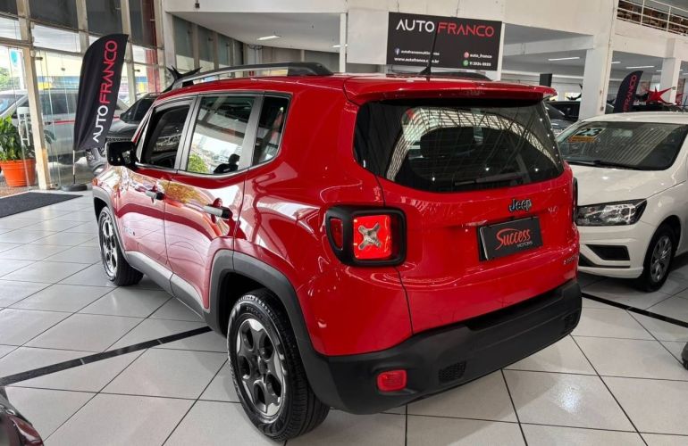 Jeep Renegade 1.8 16V Sport - Foto #4