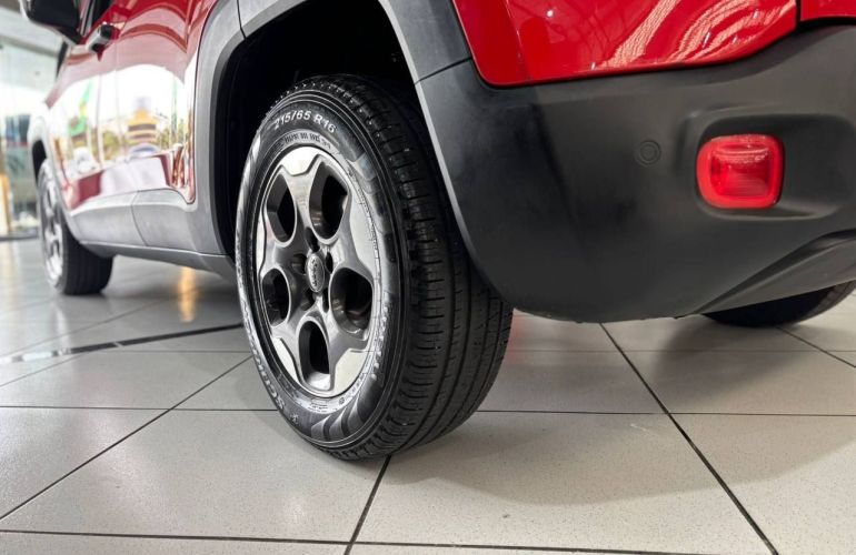 Jeep Renegade 1.8 16V Sport - Foto #8