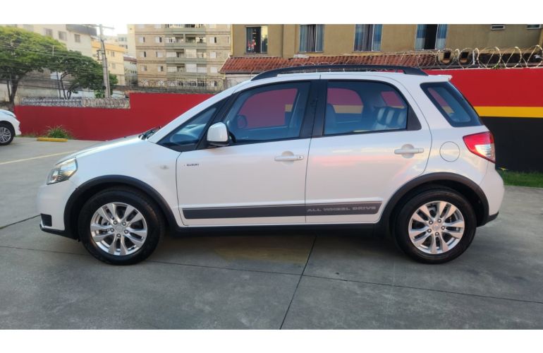 Suzuki Sx4 2.0 4x4 16V Gasolina 4p Automático - Foto #8