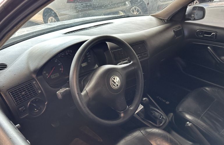 Volkswagen Golf 2.0 - Foto #6