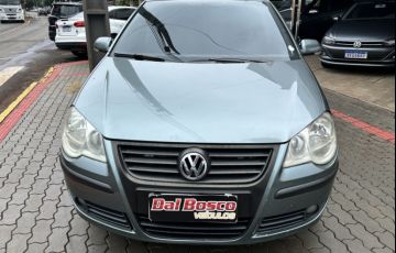 Volkswagen Polo Hatch Comfortline 1.6 8V - Foto #2
