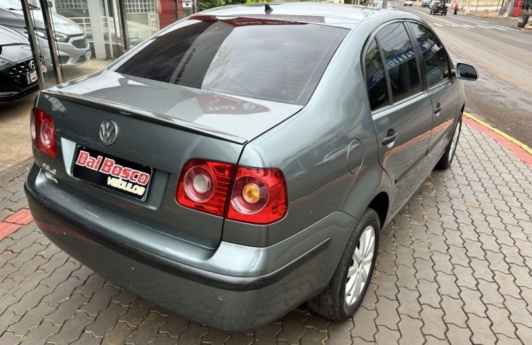Volkswagen Polo Hatch Comfortline 1.6 8V - Foto #6