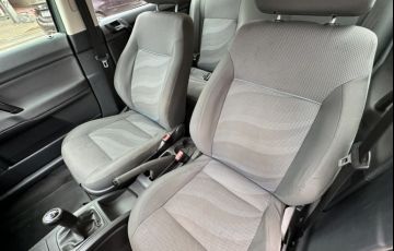 Volkswagen Polo Hatch Comfortline 1.6 8V - Foto #7