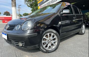 Volkswagen Polo Sedan 1.6 8V - Foto #2