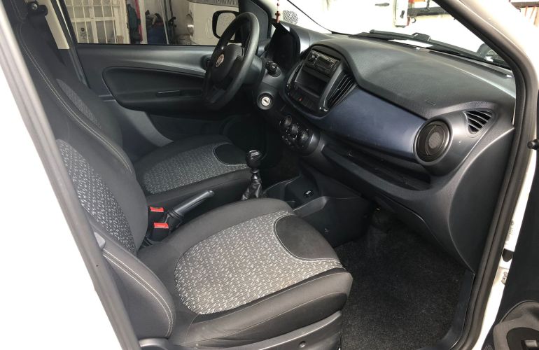 Fiat Uno 1.0 Attractive - Foto #10