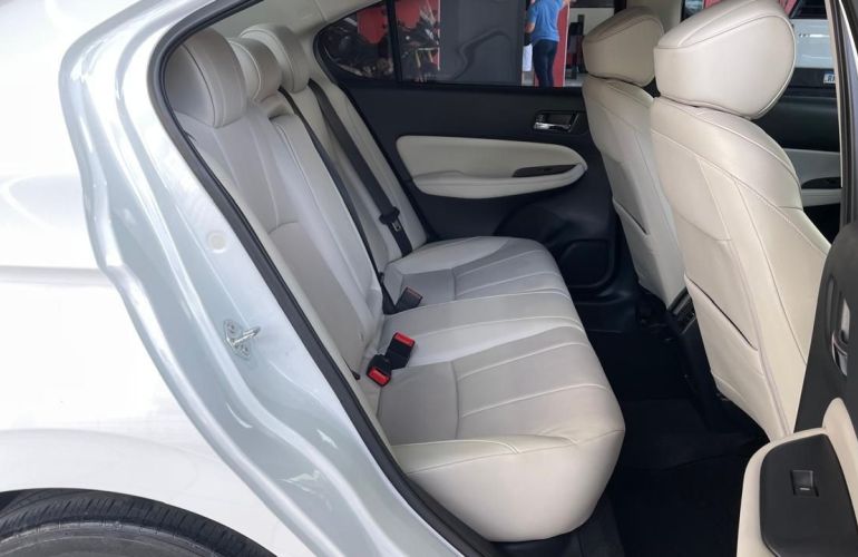 Honda City 1.5 I-vtec Touring - Foto #8