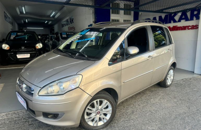 Fiat Idea Attractive 1.4 8V (Flex) - Foto #2