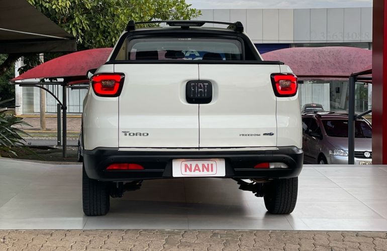 Fiat Toro Freedom 1.8 AT6 4x2 (Flex) - Foto #6