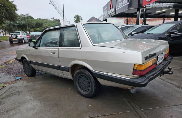 Ford Del Rey Sedan GL 1.8 - Foto #5