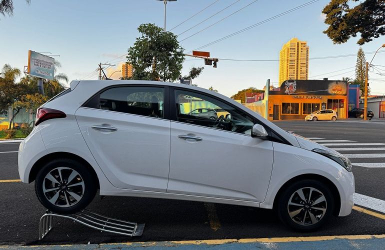 Hyundai Hb20 1.6 Premium 16v - Foto #4
