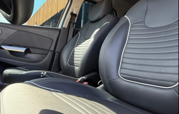 Renault Captur 1.6 Intense CVT - Foto #5