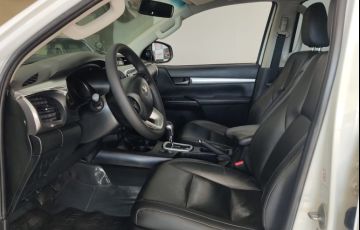 Toyota Hilux 2.8 Srx 4x4 CD 16v - Foto #8