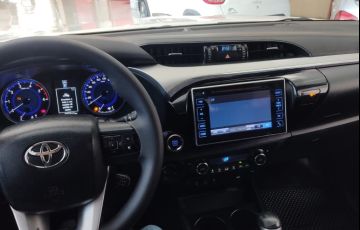 Toyota Hilux 2.8 Srx 4x4 CD 16v - Foto #9