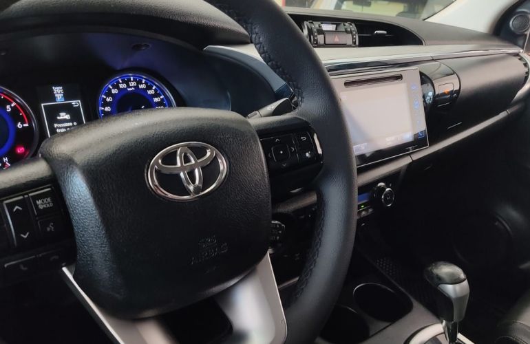 Toyota Hilux 2.8 Srx 4x4 CD 16v - Foto #10
