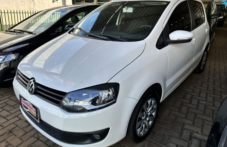 Volkswagen Fox 1.6 8V (Flex) - Foto #1