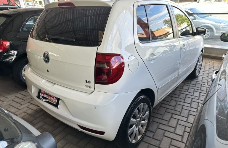 Volkswagen Fox 1.6 8V (Flex) - Foto #3