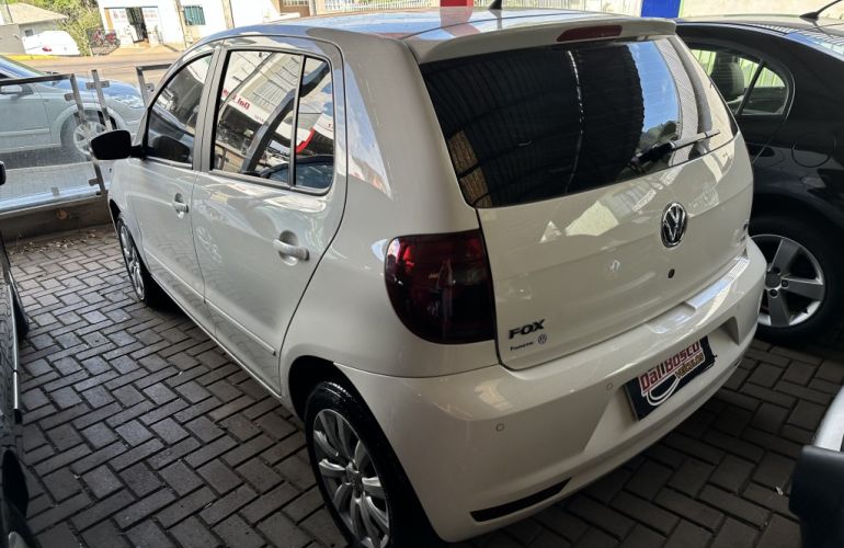 Volkswagen Fox 1.6 8V (Flex) - Foto #4