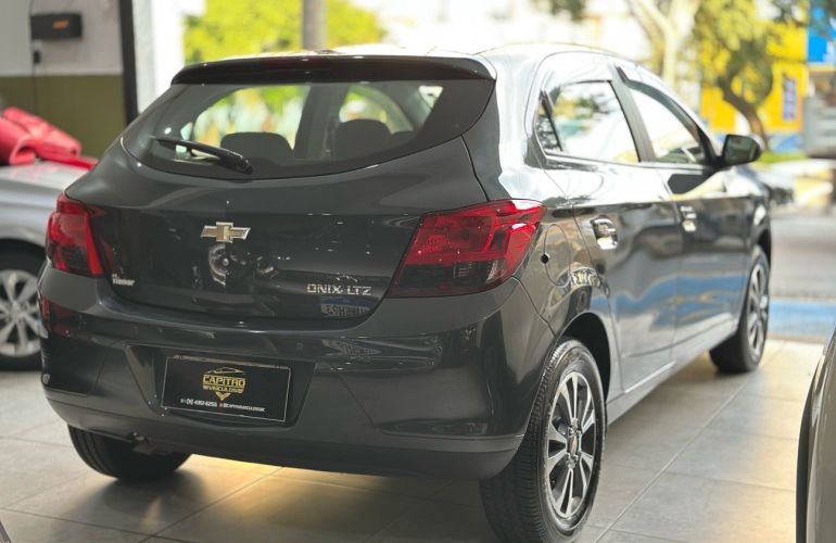 Chevrolet Onix 1.4 MPFi LTZ 8v - Foto #6