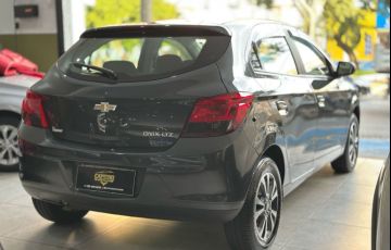 Chevrolet Onix 1.4 MPFi LTZ 8v - Foto #6