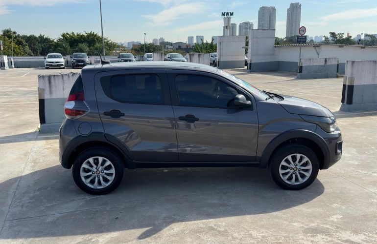 Fiat Mobi 1.0 8V Evo Like - Foto #5
