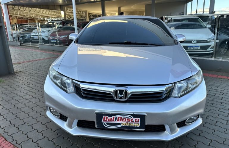 Honda Civic LXR 2.0 i-VTEC (Aut) (Flex) - Foto #2