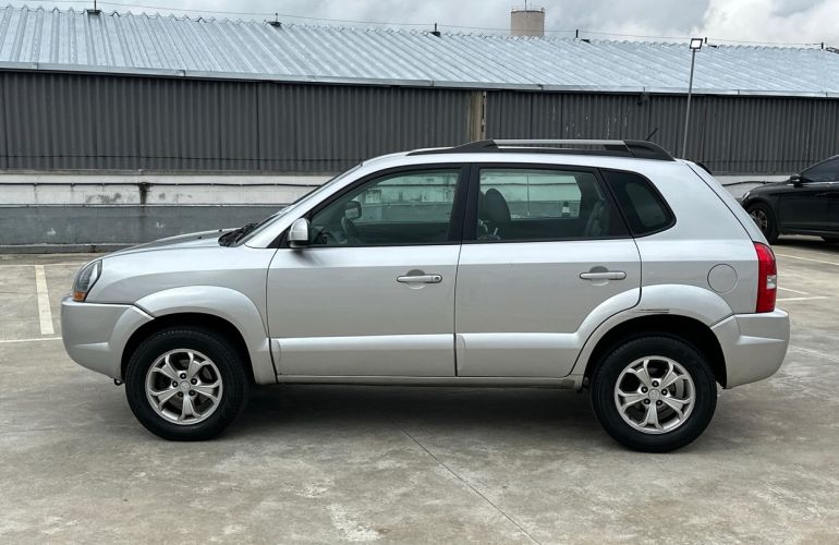 Hyundai Tucson 2.0 MPFi GLS 16V 143cv 2wd - Foto #2