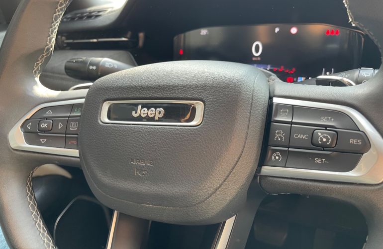 Jeep Commander 2.0 Td380 Turbo Limited - Foto #9