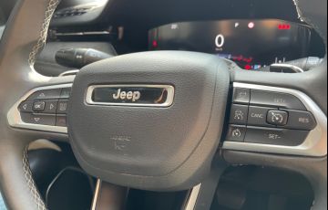 Jeep Commander 2.0 Td380 Turbo Limited - Foto #9