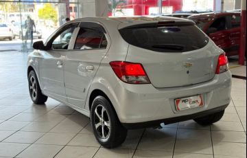 Chevrolet Onix 1.0 MPFi LT 8v - Foto #4