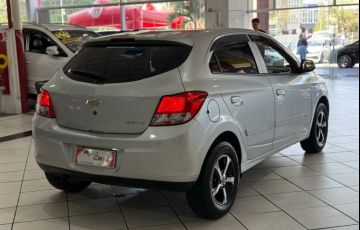 Chevrolet Onix 1.0 MPFi LT 8v - Foto #6