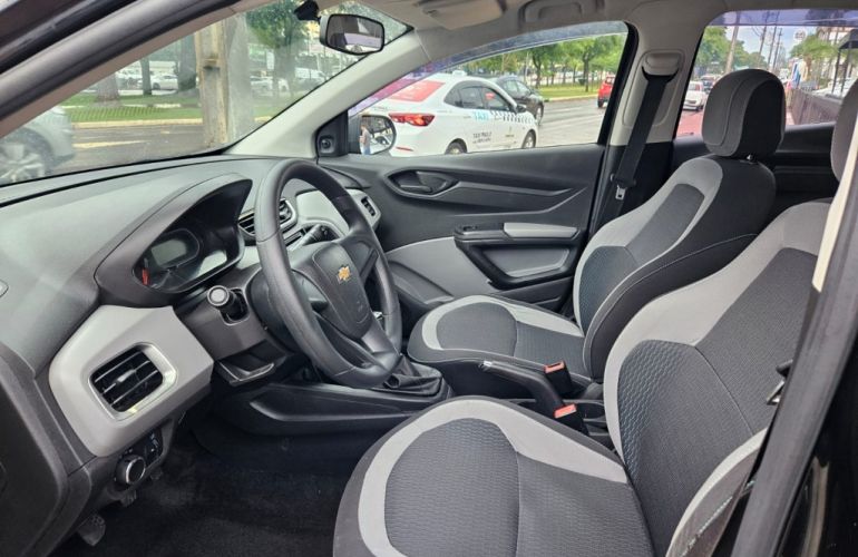 Chevrolet Onix 1.0 LT - Foto #5
