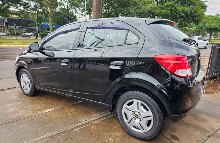 Chevrolet Onix 1.0 LT - Foto #8