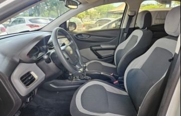 Chevrolet Onix 1.0 LT (Flex) - Foto #4
