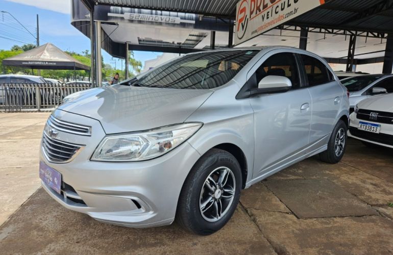 Chevrolet Onix 1.0 LT (Flex) - Foto #5
