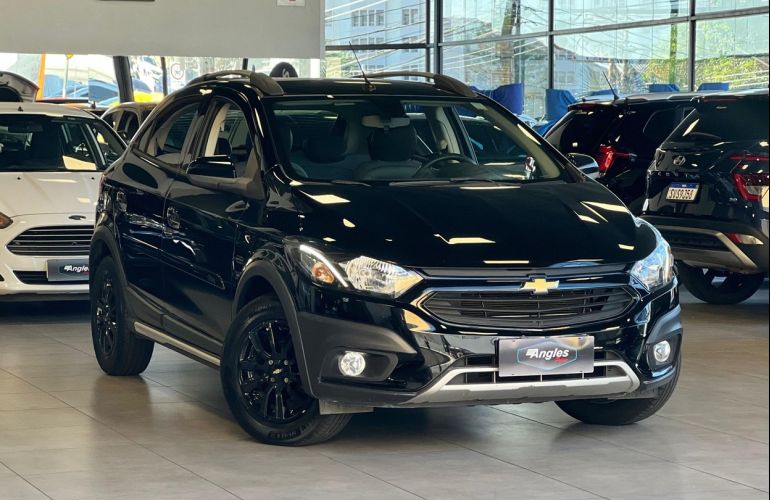 Chevrolet Onix 1.4 MPFi Activ 8v - Foto #4