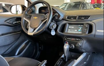Chevrolet Onix 1.4 MPFi Activ 8v - Foto #8